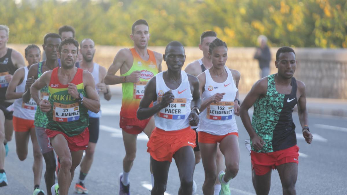 Busca tu foto en la Media Maratón de València