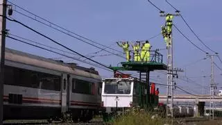 Cortada la línea R14 de Rodalies entre Lleida y Juneda por un incendio cerca de las vías