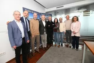 El faro de Ons cumple cien años con un homenaje a sus últimos fareros