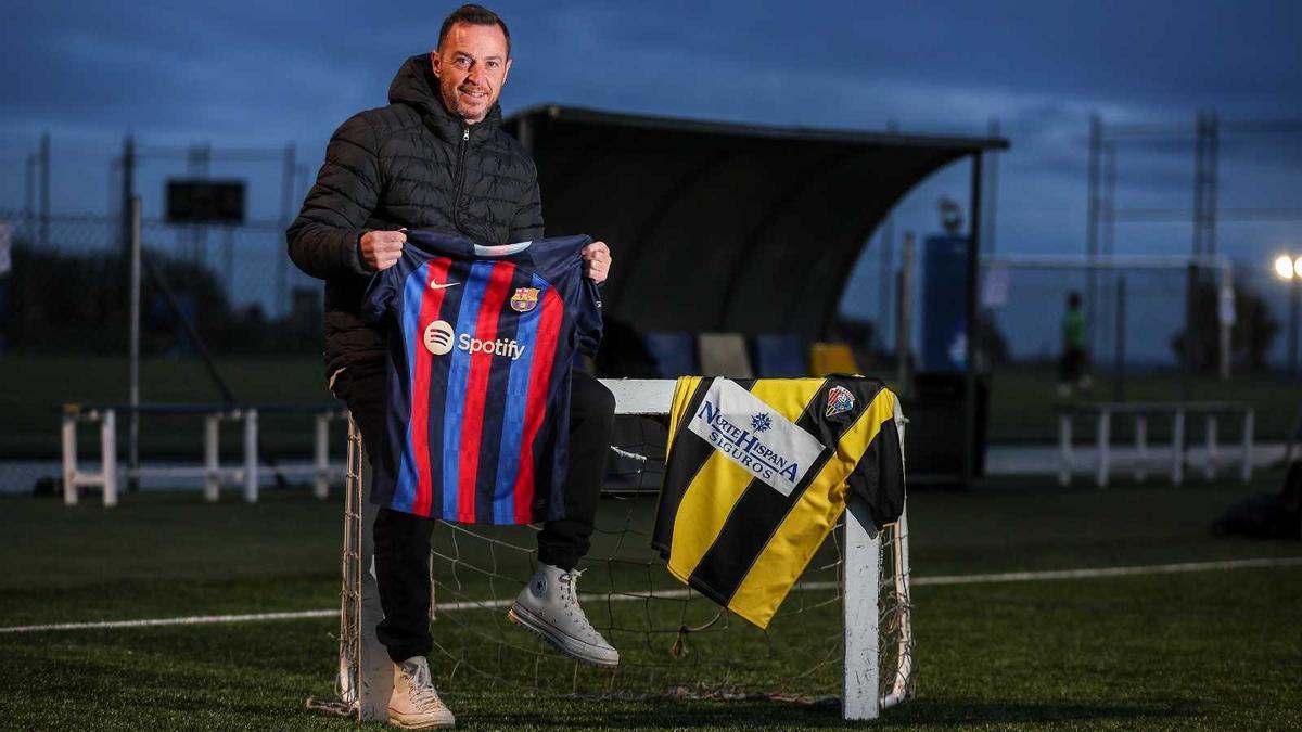 Chava Jiménez posa para SPORT con las camsitas de Barça y Mataró