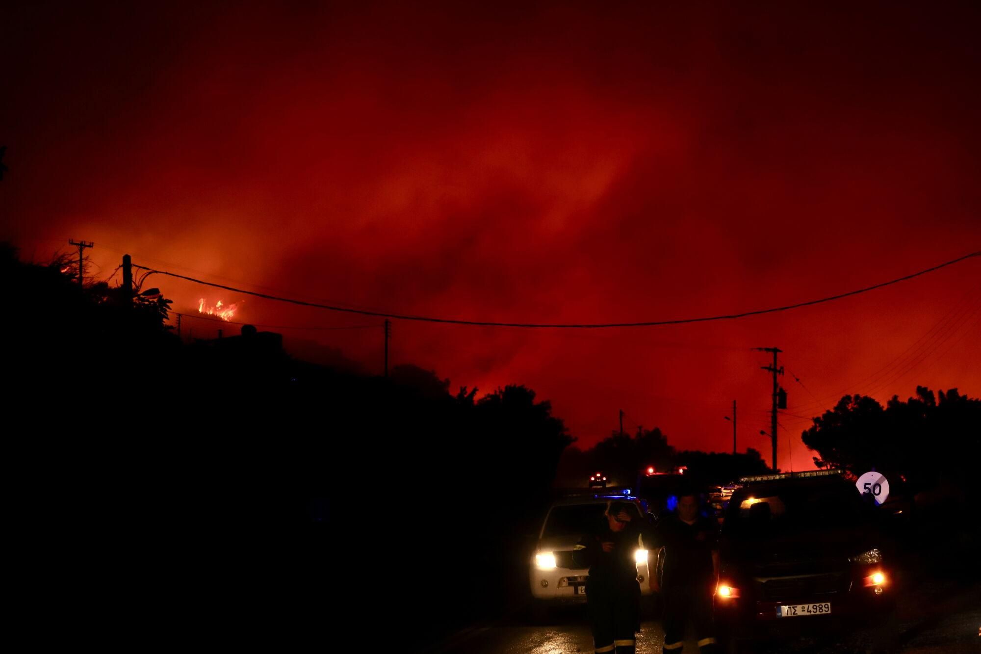 Miles de evacuados por el fuego en Creta