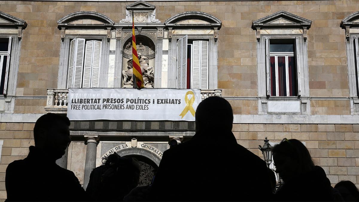 La polémica de los lazos amarillos en Catalunya llega a la Fiscalía