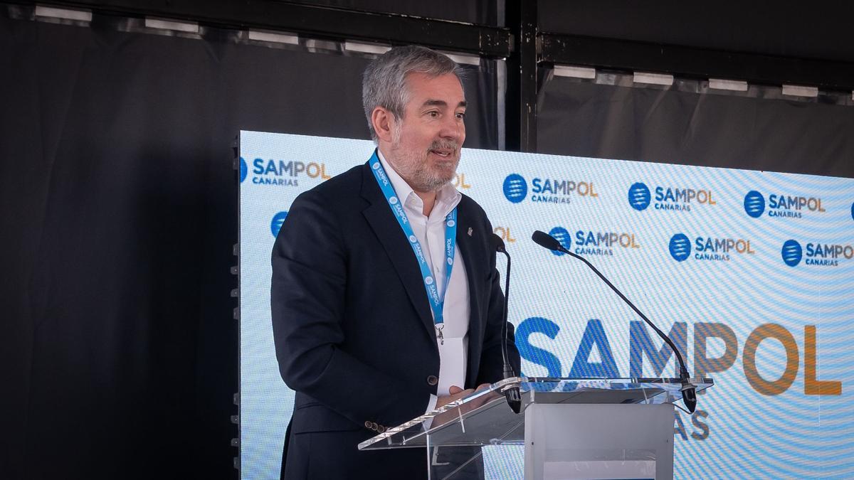 Inauguración de la central eléctrica de La Campana