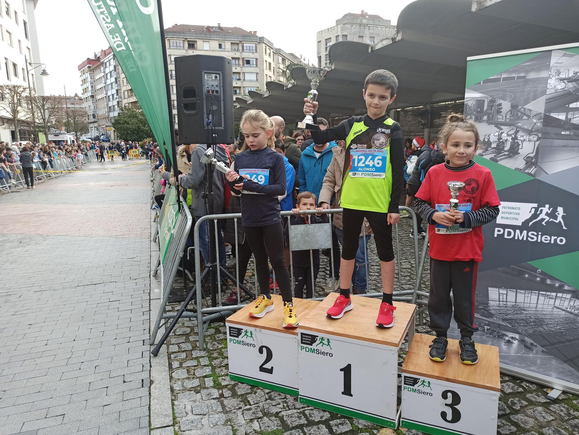 Casi 1.500 participantes disputan la carrera de Fin de Año de Pola de Siero