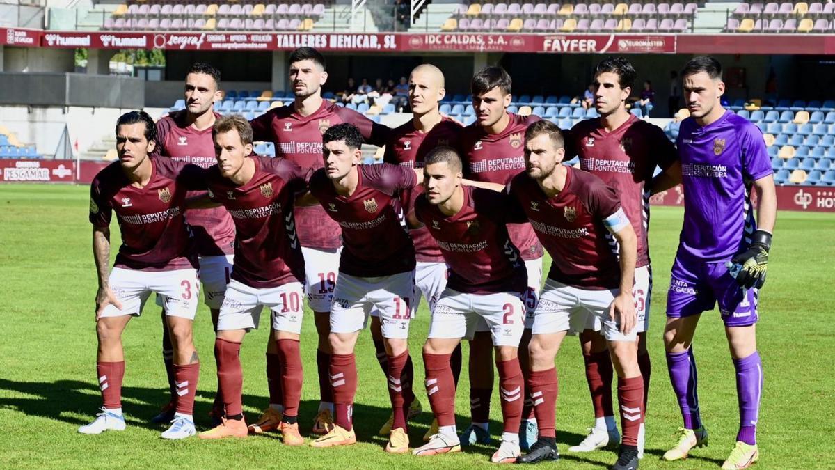 Último once titular del Pontevedra, el pasado domingo en Pasarón. |  // RAFA VÁZQUEZ