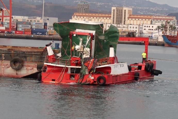 Traslado y estado de la pontona que chocó contra el ferri 'Alborán'