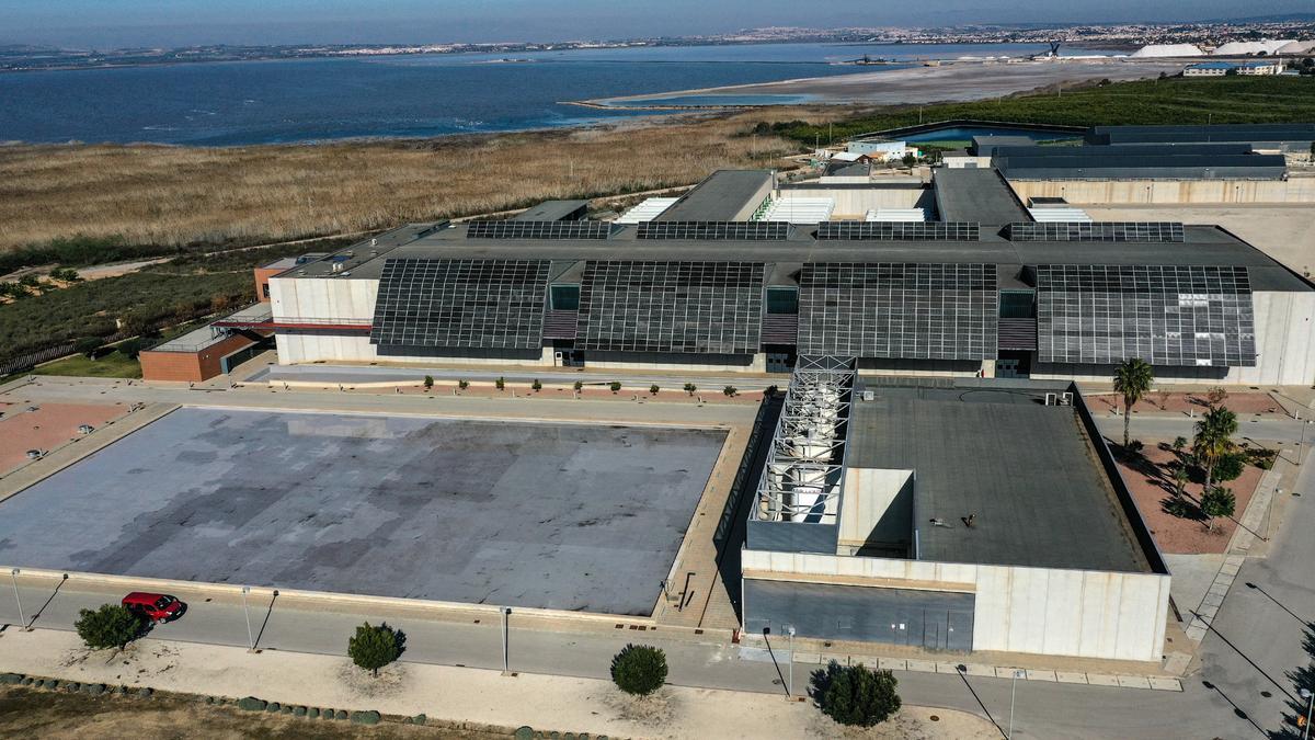 La desaladora de Torrevieja recibirá una inyección de 69 millones de euros para reducir su factura eléctrica