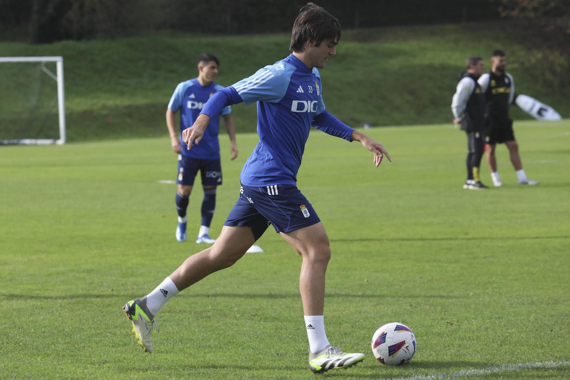 EN IMÁGENES: el entrenamiento del Oviedo