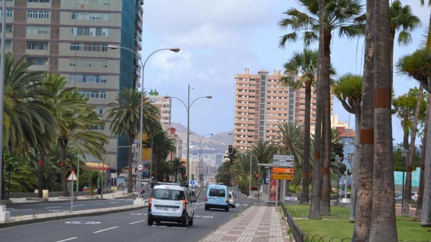 Grave tras chocar contra una rotonda en Escaleritas