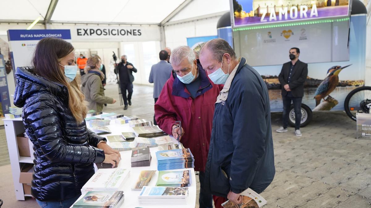 GALERÍA | El ecoturismo se vende en la feria Naturcyl