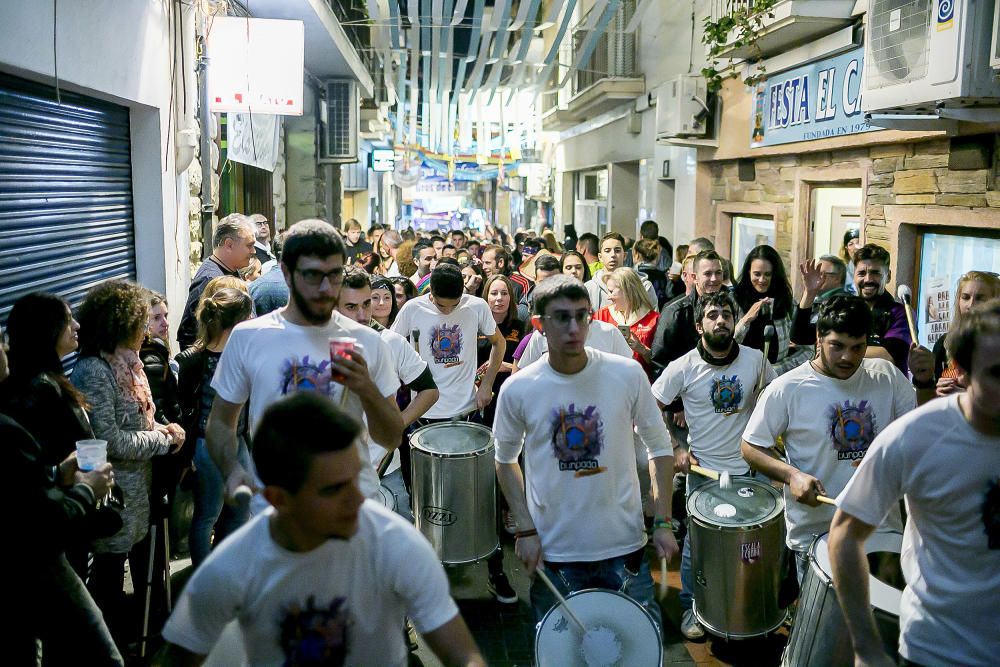 Ambiente nocturno en las fiestas de Benidorm