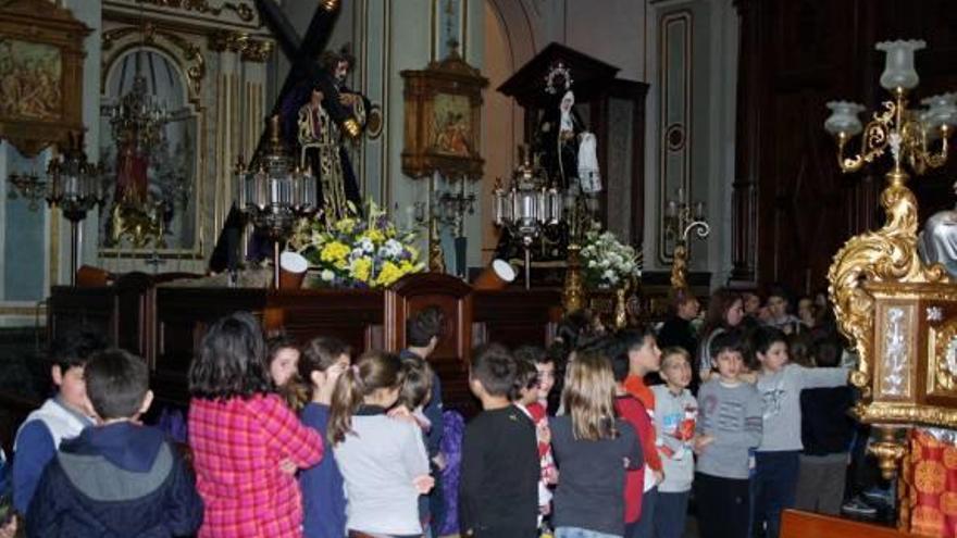 Almassora expone en la Natividad las tallas que procesionan esta semana