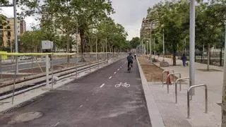 Finalizado el último tramo del carril bici de la Diagonal en paralelo al tranvía