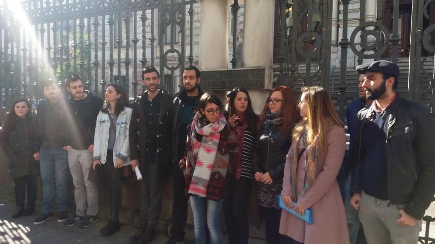 Jóvenes investigadores, vinculados a la Asamblea por el Futuro de la Investigación en Asturias (AFIA).