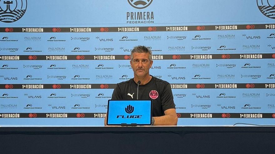 Martí, entrenador de la UD Ibiza: &quot;Necesitamos jugadores que puedan desequilibrar, es una evidencia&quot;