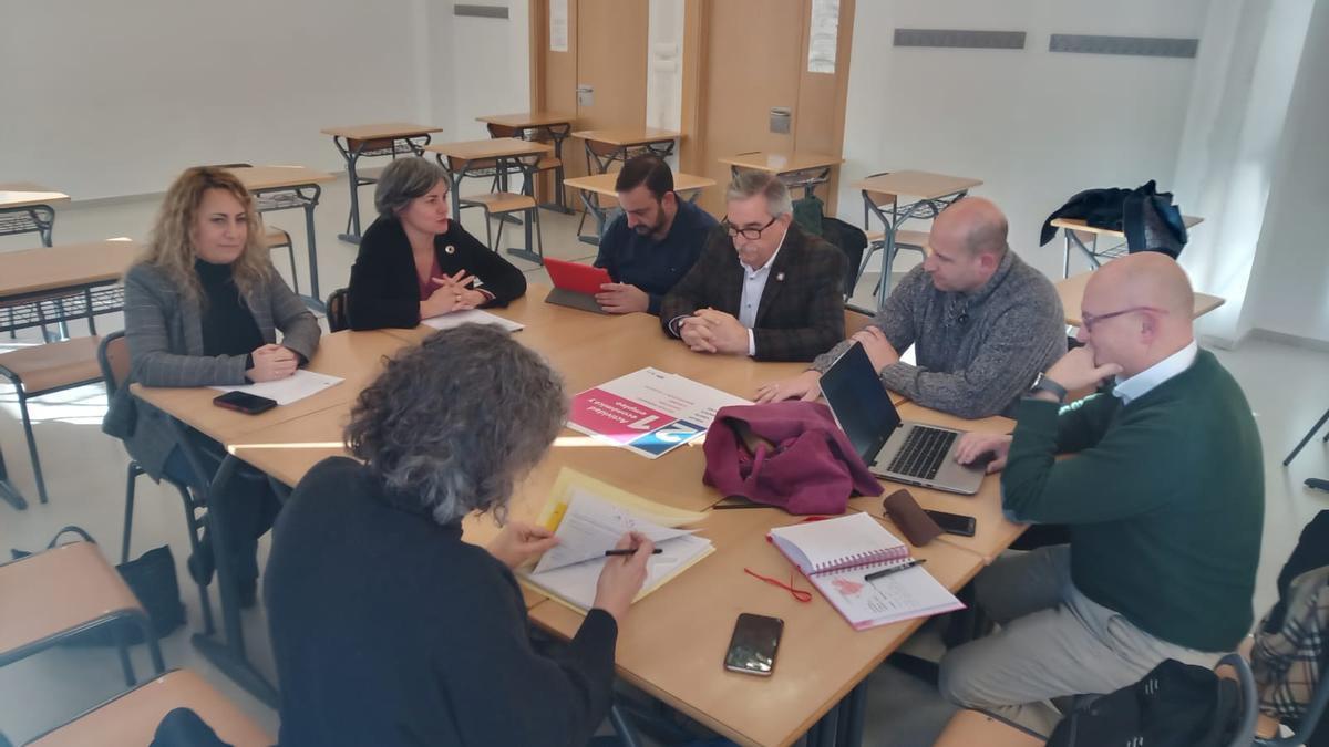 Participantes en la reunión.