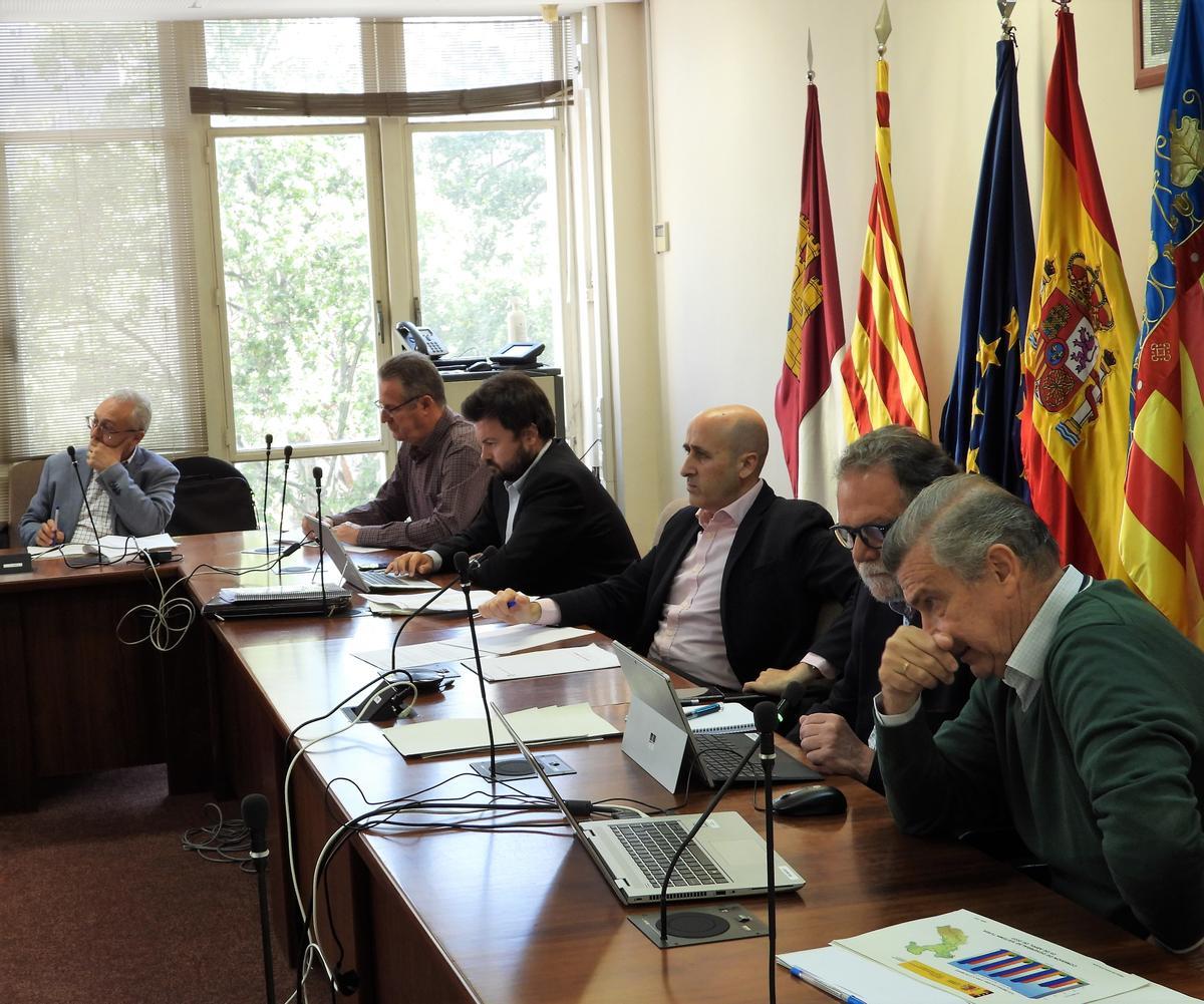 El presidente de la CHJ, Miguel Polo, durante la reunión.