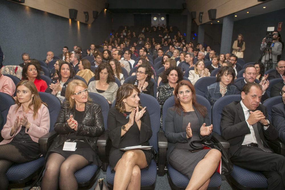 Fundación Turismo Benidorm, Miniland, Ficherotecnia, Actiu, Gioseppo, Gaviota Simbac y Juan Perán, de Pikolinos fueron los galardonados