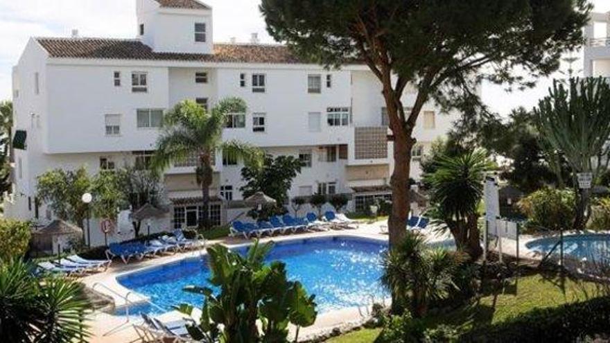 La familia de los ahogados en Mijas apuntan a un fallo en la piscina