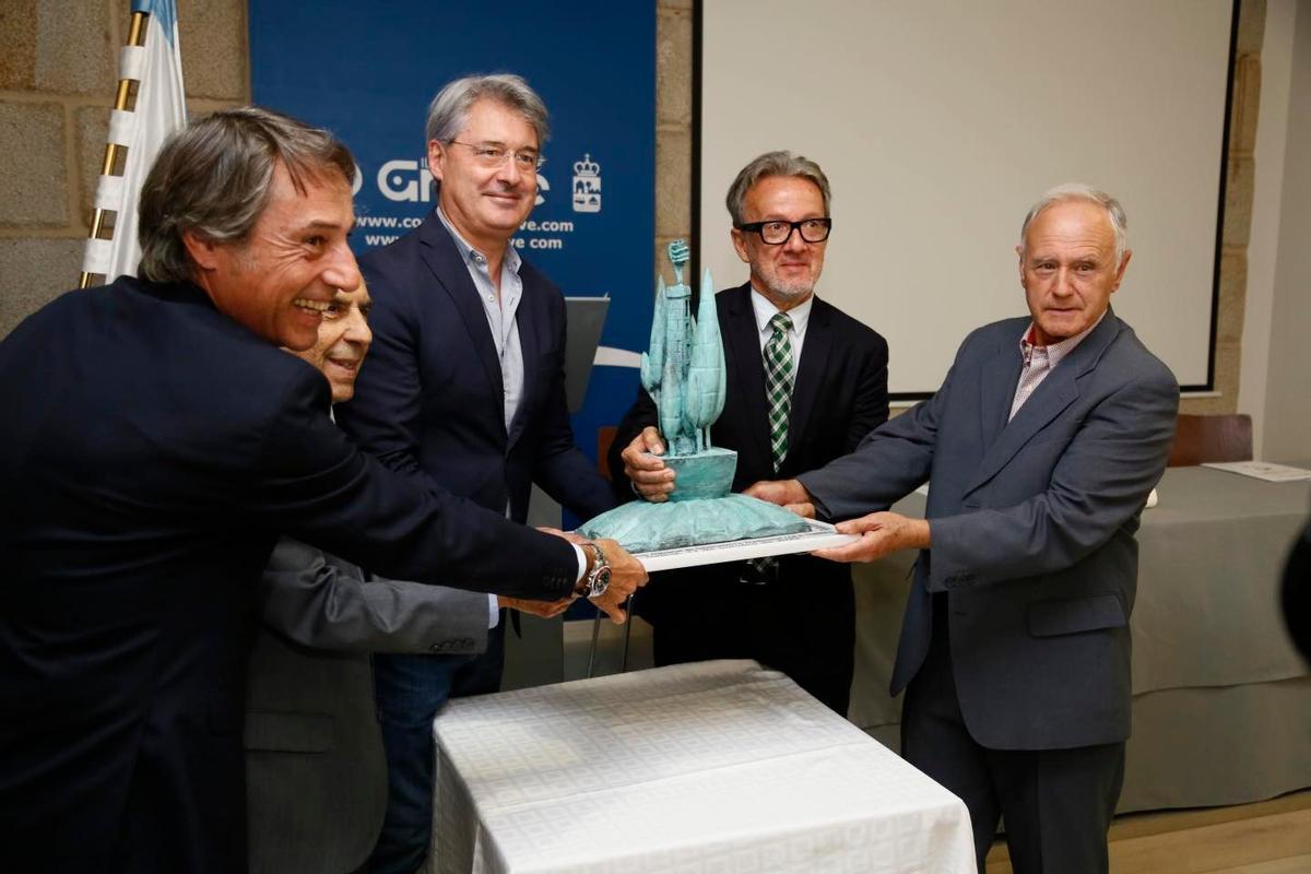 La entrega del premio.