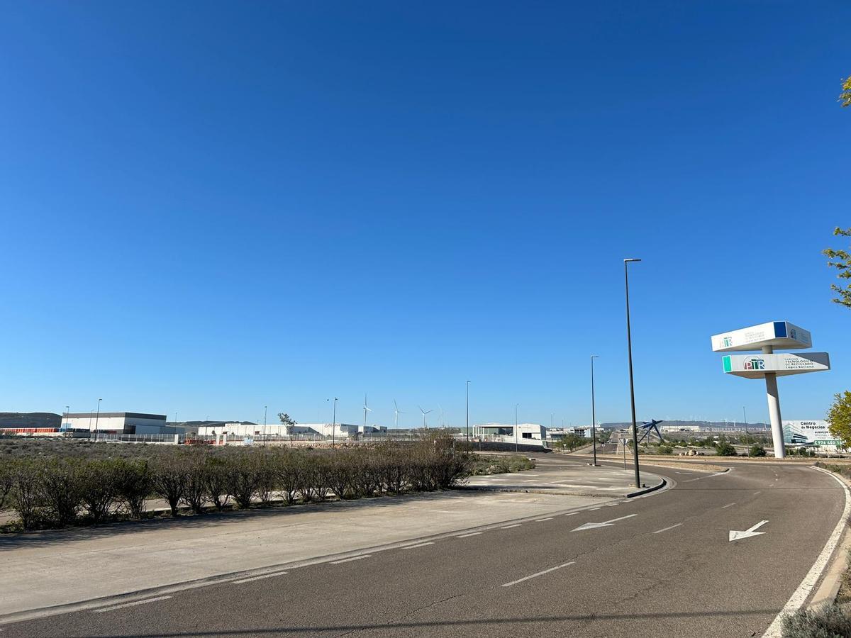 Una de las entradas al PTR, polígono en el que se instalará Alier.