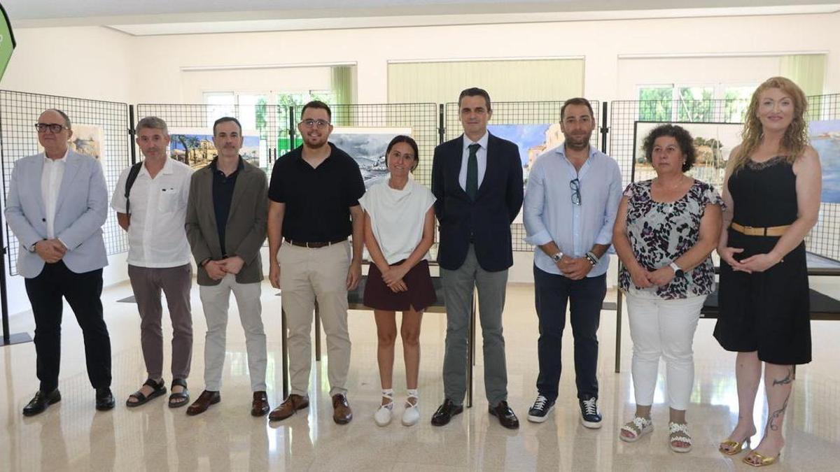 El profesor Antonio Pérez; el vicealcalde de Gata Josep Signes; el gerente territorial de Veolia, Ciriaco Clemente; el ddirector de la oficina de Dénia de Caixa Popular, Pau Pellicer; la concejala de Promoción Económica de Dénia, María José García; el director general de Industria, Julio Delgado; el presidente del Cedma, Benito Mestre; la gerente del Creama, Rosario Donderis, y Bea Carrascosa, jefa de producción de Levante-EMV