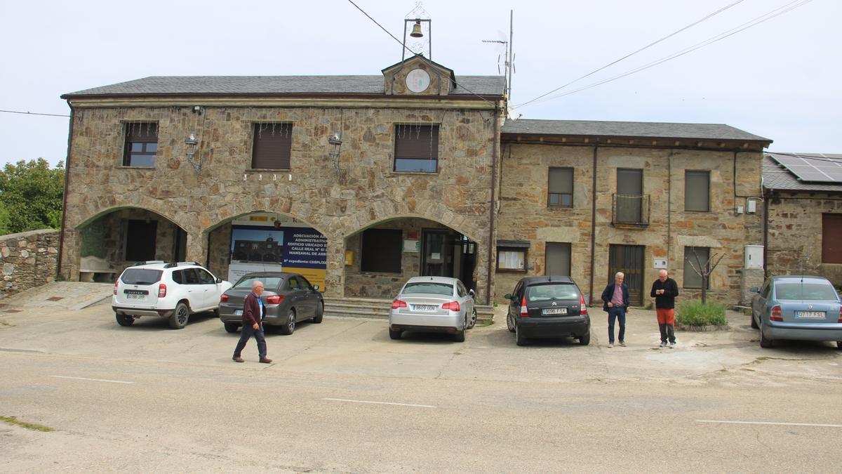 Ayuntamiento de Manzanal de Arriba.