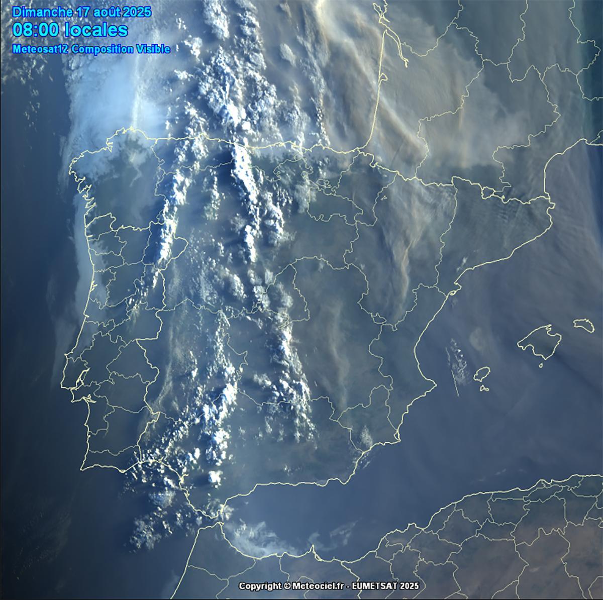Situación de los incendios activos en Galicia el lunes 18 de agosto