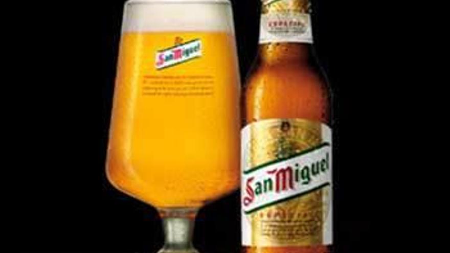 Caña y botellín de San Miguel.