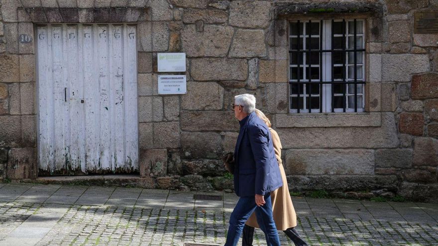 El edificio principal de espacio cambadés lleva años reivindicando una actuación. | Iñaki Abella