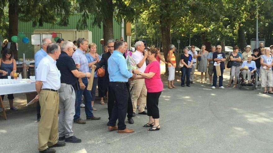 Manuel Cuiña y la concejala Pilar Peón visitaron la localidad gala en septiembre