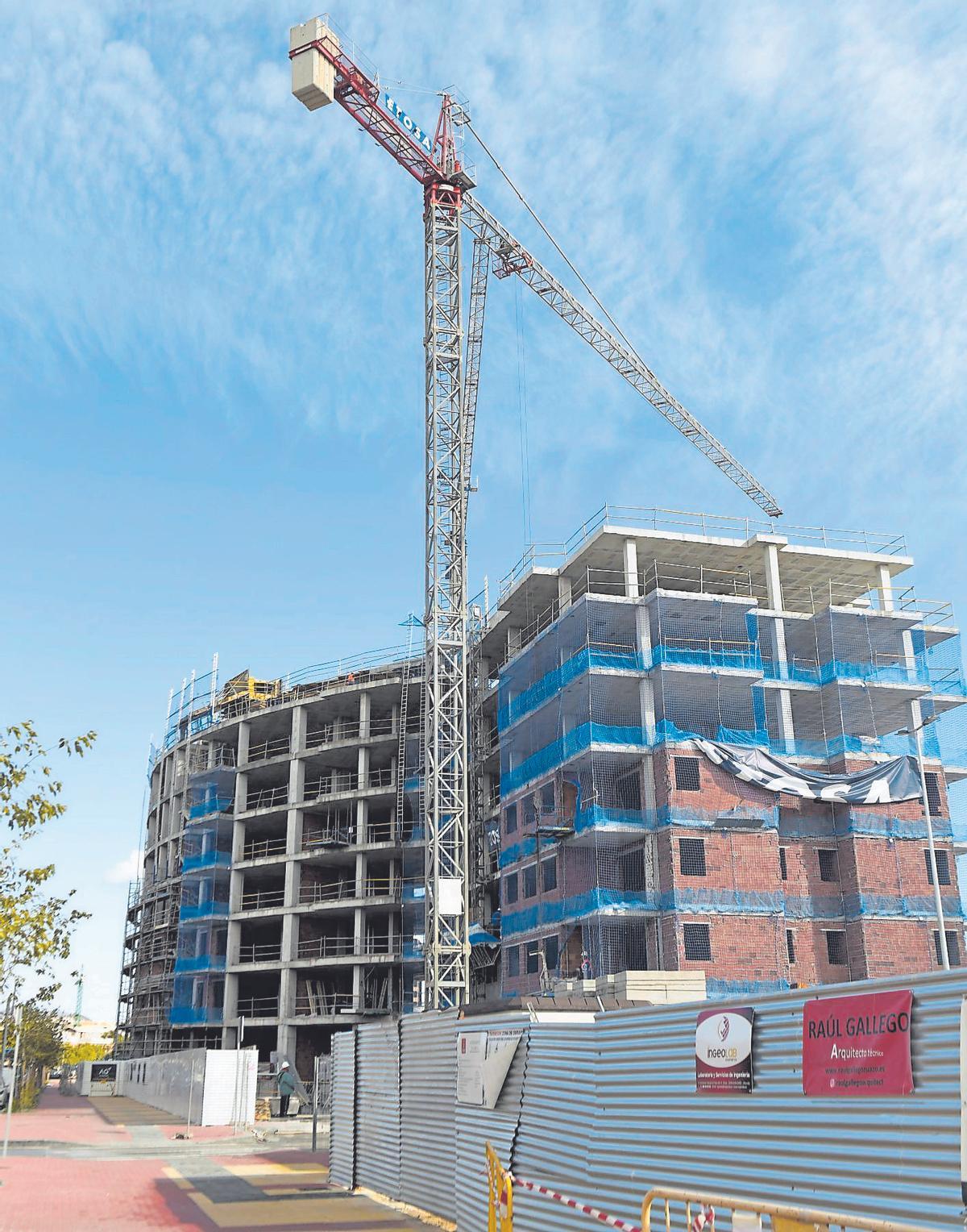 Edificios en construcción en la zona norte de Murcia