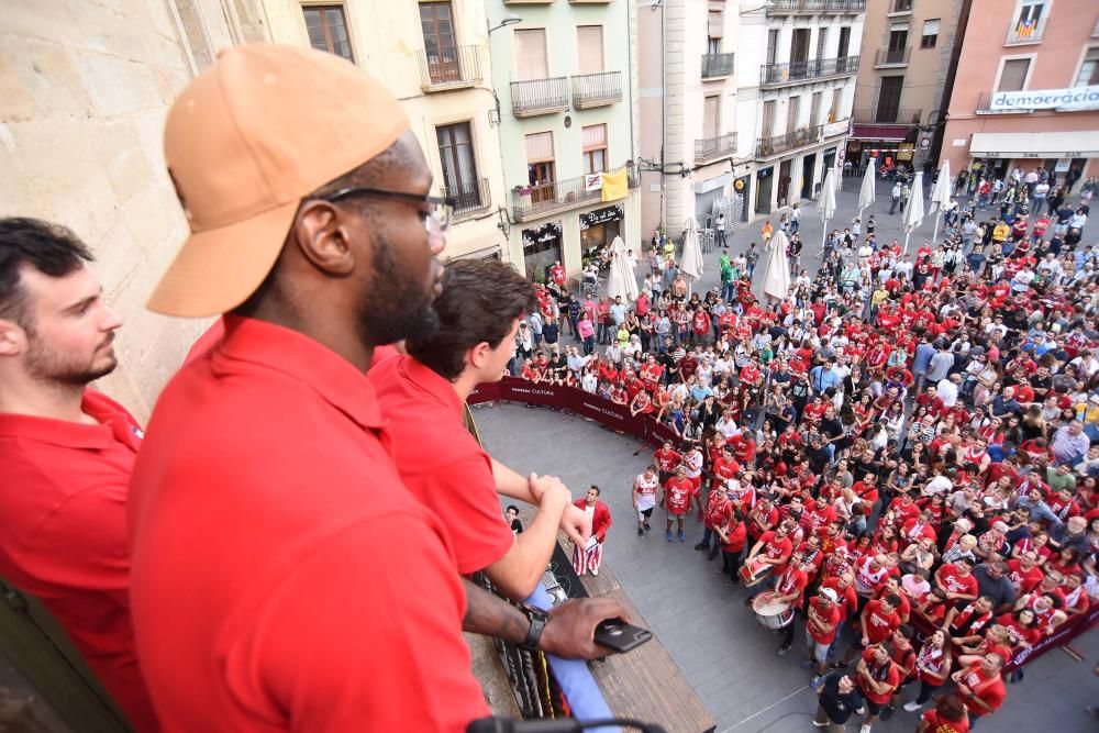 Celebració de l'ICL Manresa a la plaça Major