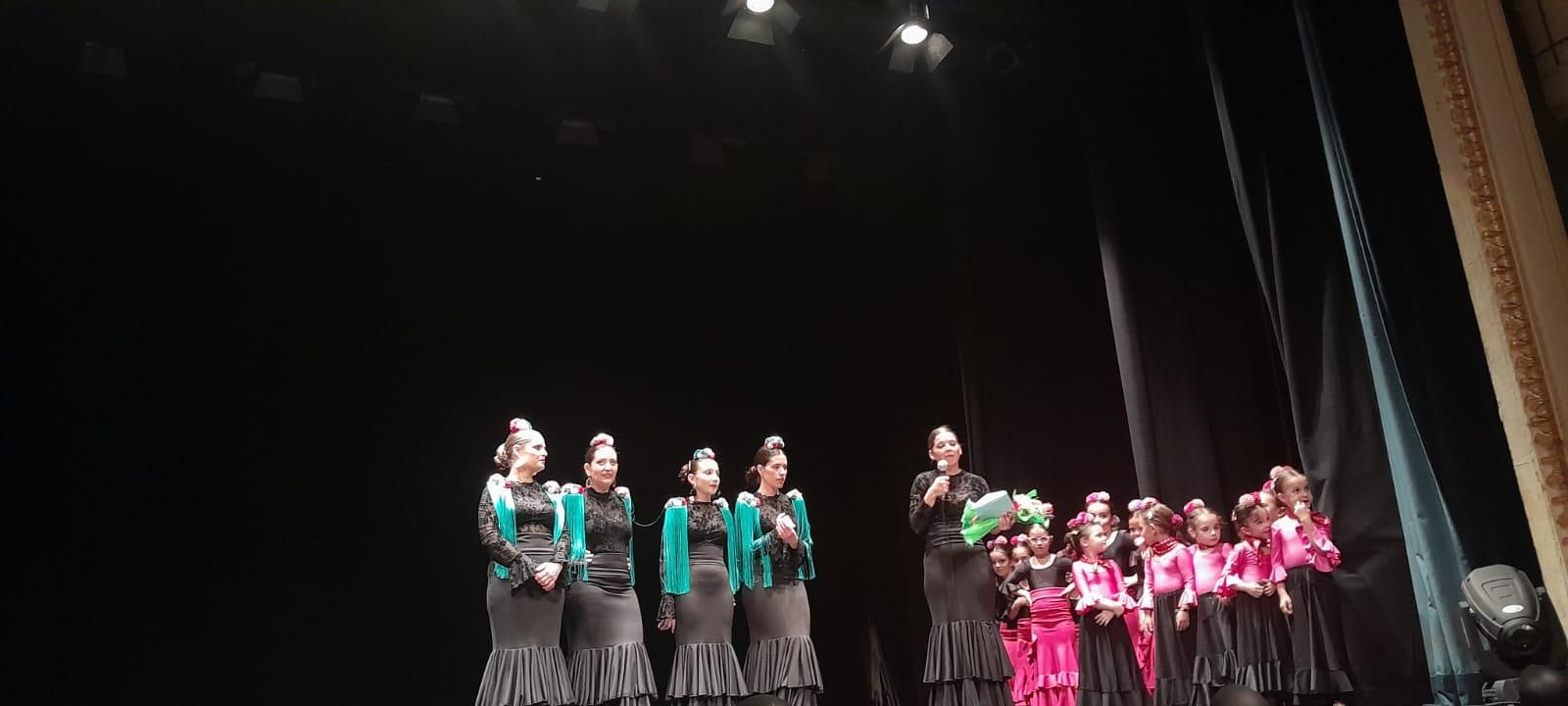 GALERÍA | Gala de baile para celebrar el fin de curso de la Asociación "Flamenco y Compás de Toro"