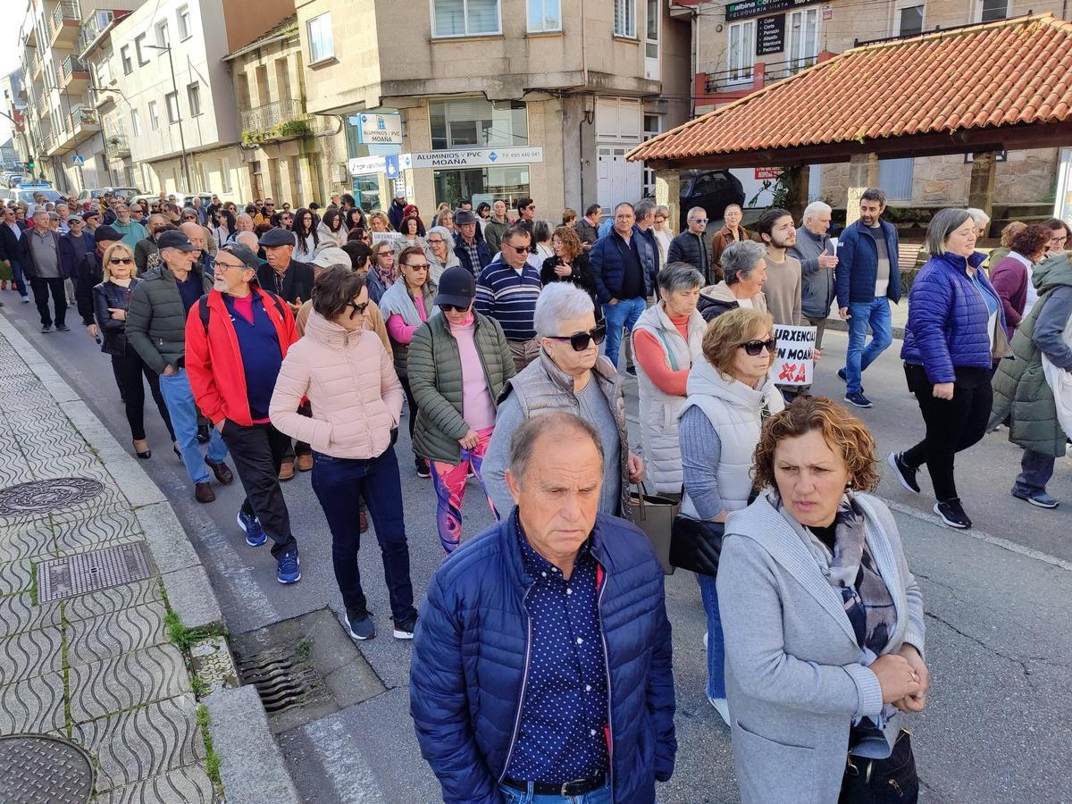 Multitudinaria manifestación en Moaña por urgencias en el centro de salud