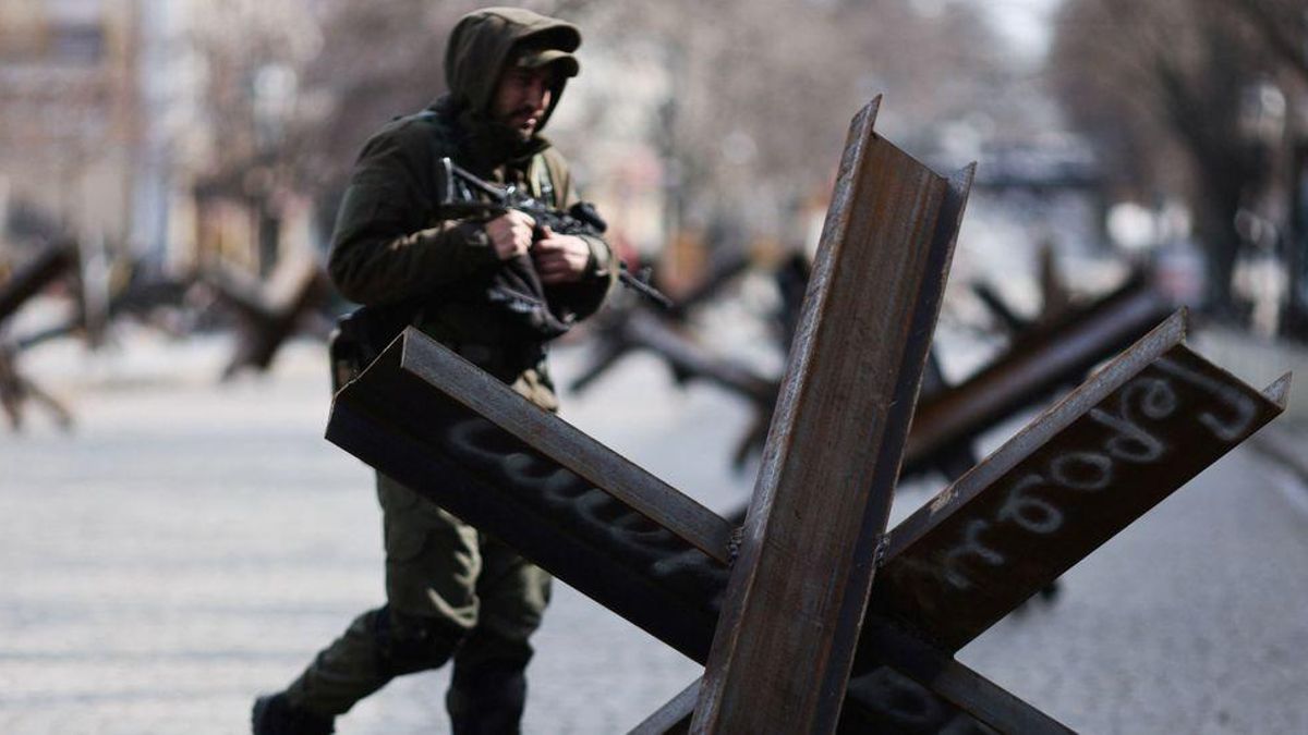 Un militar en Odesa.