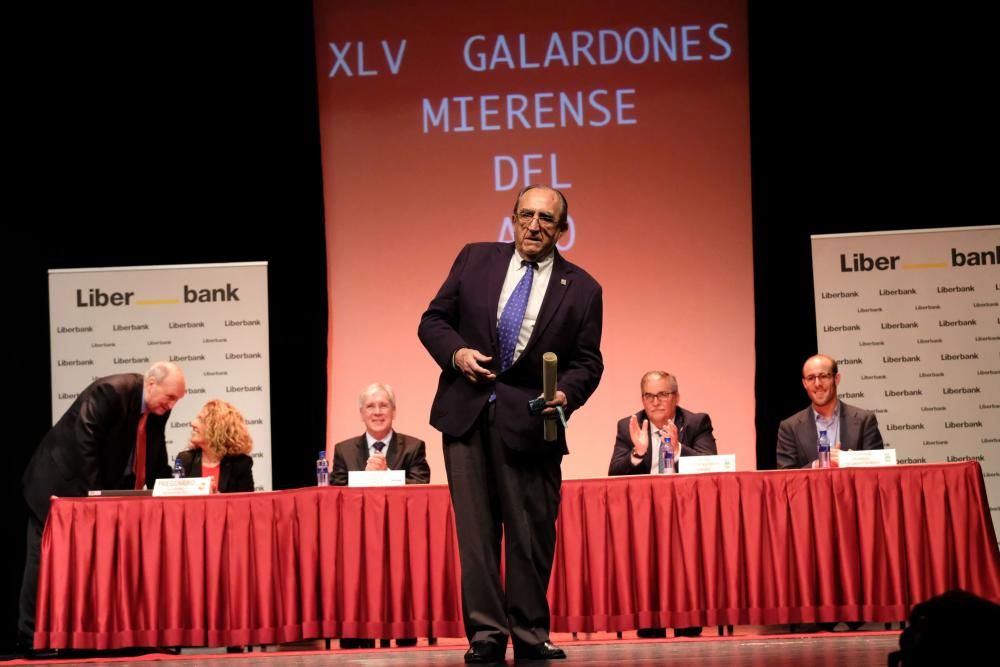 Entrega de los Mierense del Año