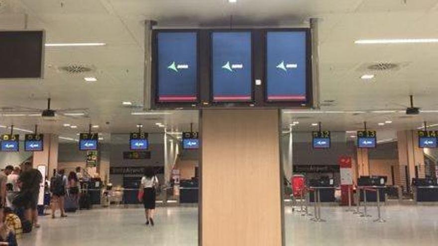 Imagen de la terminal con las pantallas sin información.