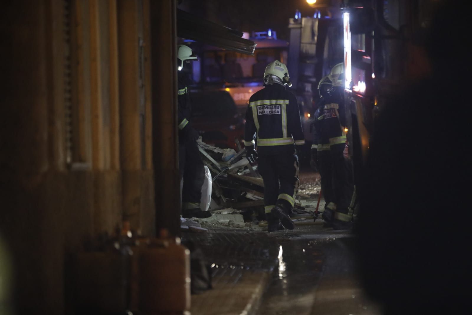 Al menos tres heridos en una explosión en una lavandería en Algaida