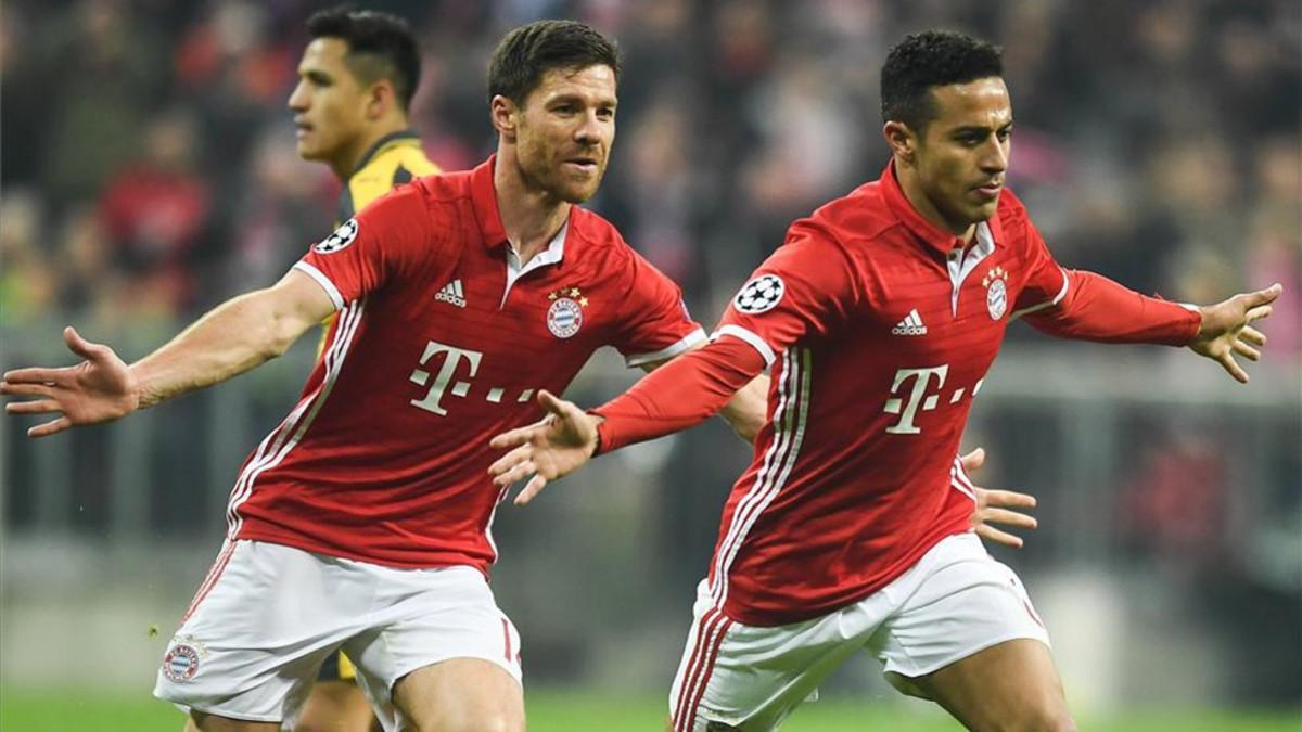 Thiago marcó dos de los cinco goles en la exhibición del Bayern