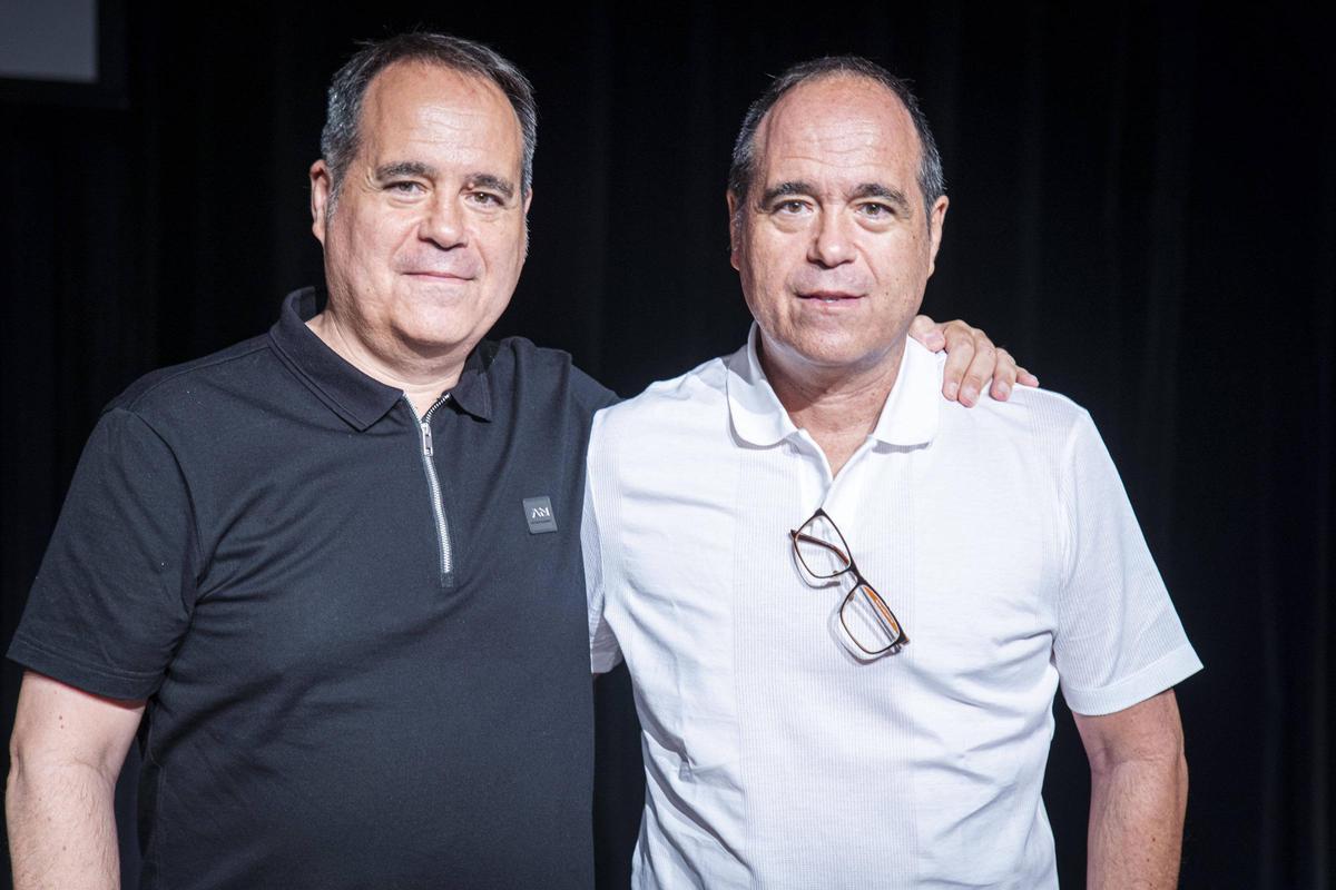 Joan Carles i Xavier Lluch, ahir a l'acte de memòria.cat a la Sala Petita del Kursaal