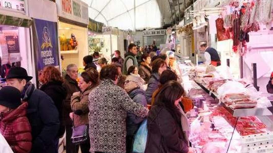 Interior del Mercado de Abastos. Foto L. O. Z.