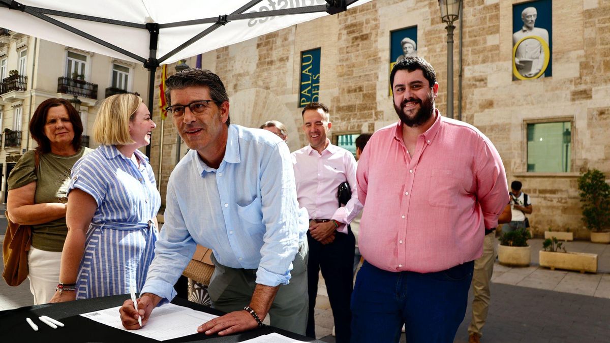 L’alcalde d’Ontinyent i líder d’Ens Uneix, Jorge Rodríguez, inicia l’arreplega de firmes de la seua ILP, este dimecres