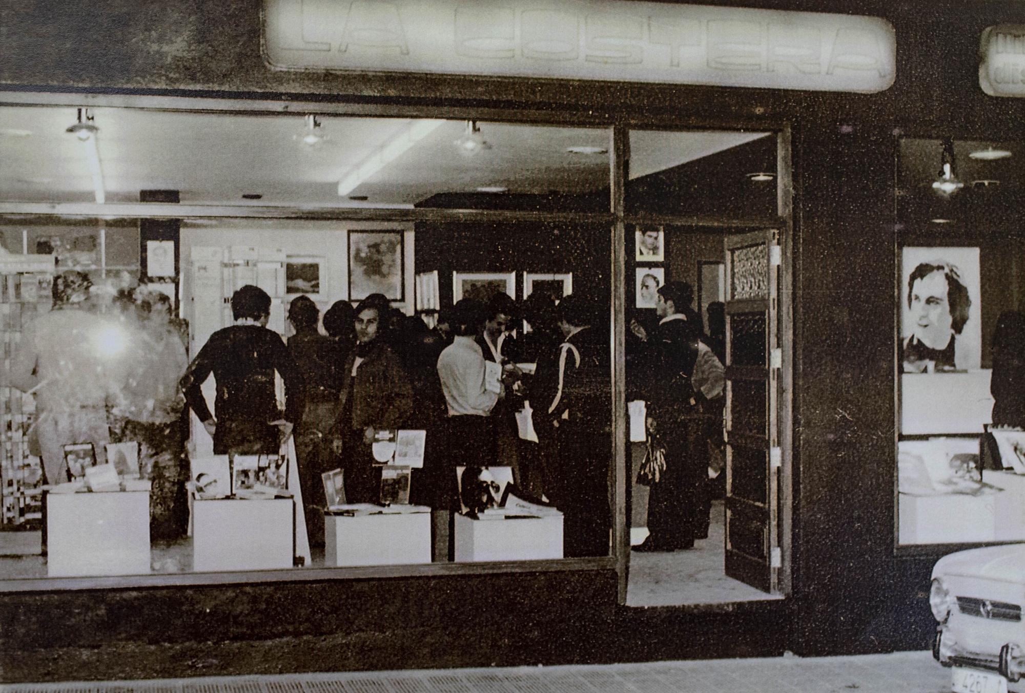45 años del atentado con bomba atribuido al "VI comando Adolfo Hitler" contra la librería "La Costera" de Xàtiva