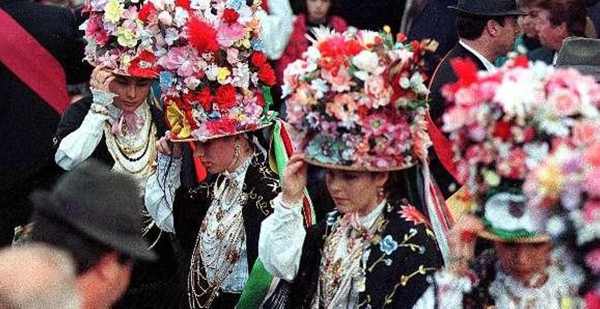 Galanes y damas ultiman detalles para San Sebastián