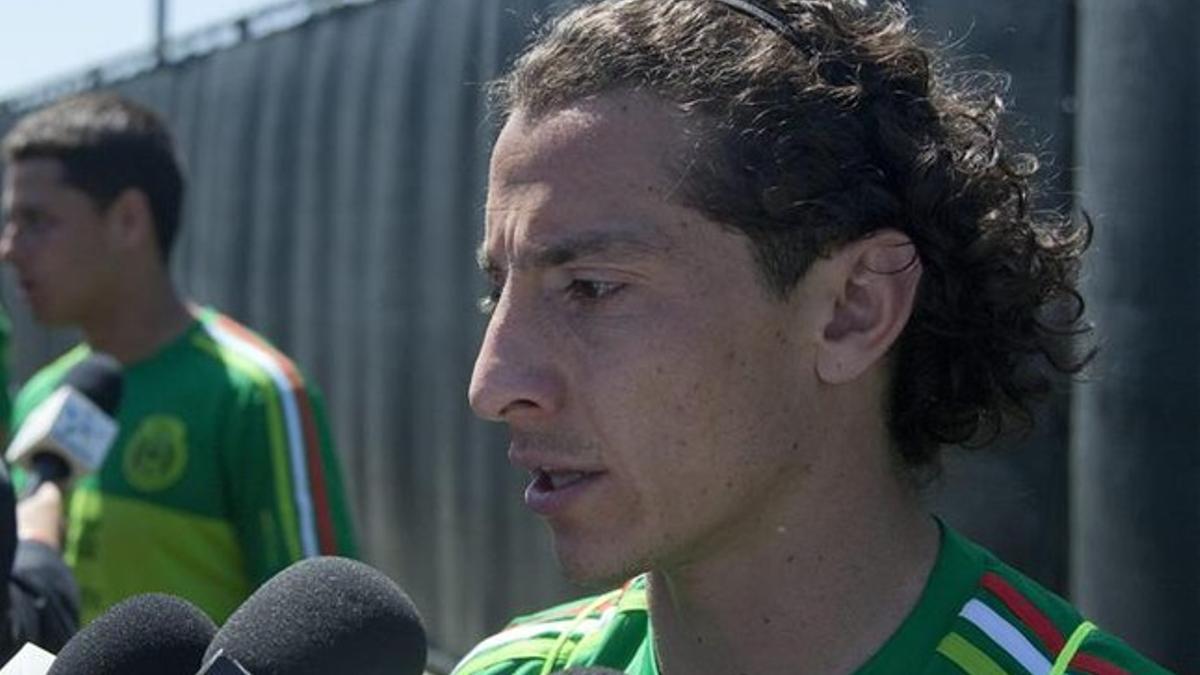 El mexicano Guardado se queda en el PSV Eindhoven