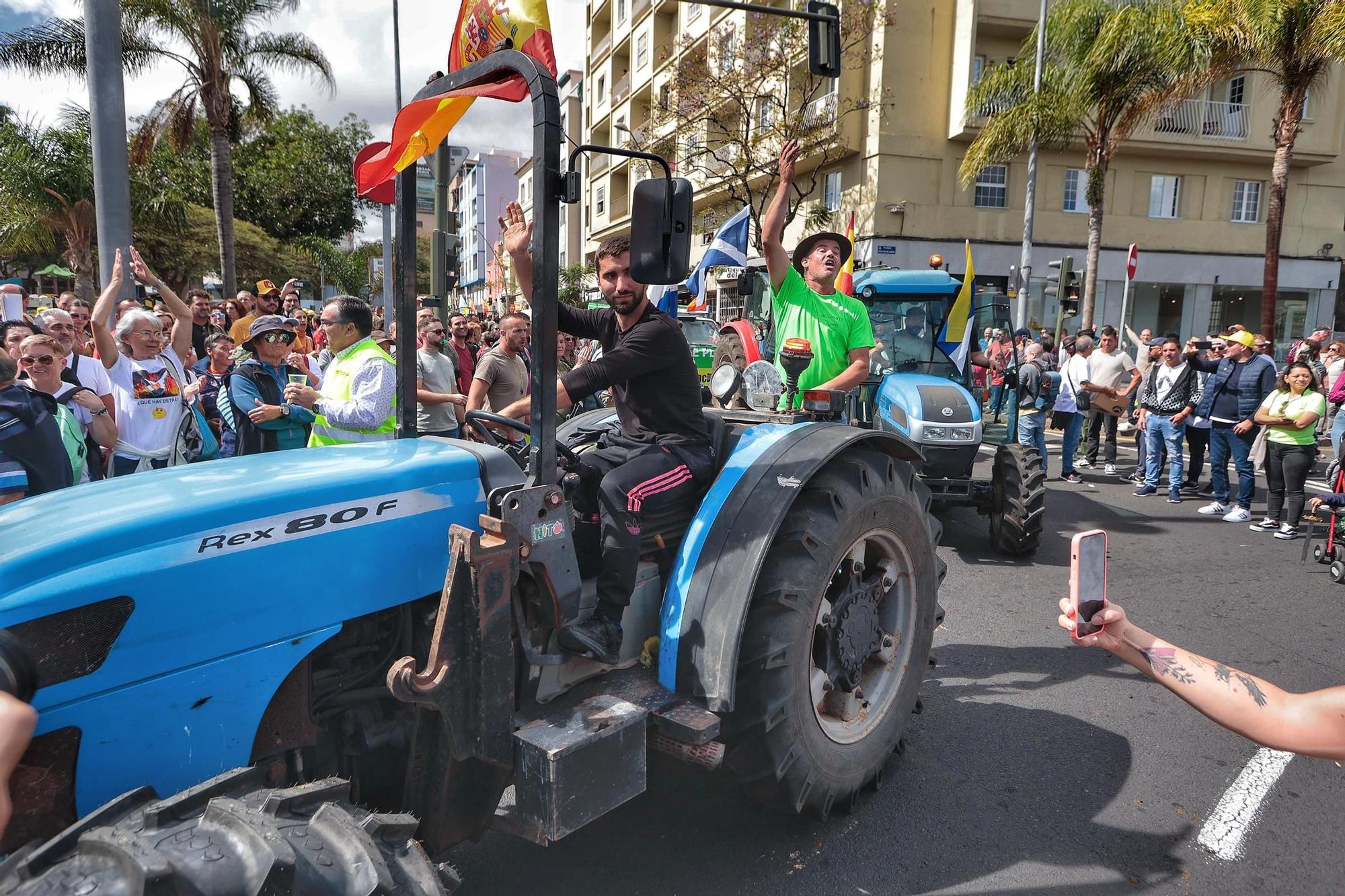 El sector agrario protesta en las calles de Santa Cruz