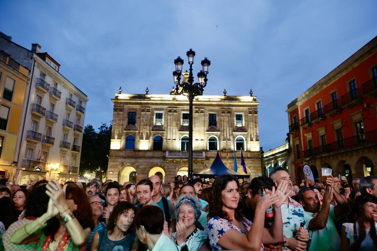 Nacho Vegas, con uevo disco en la Plaza Mayor