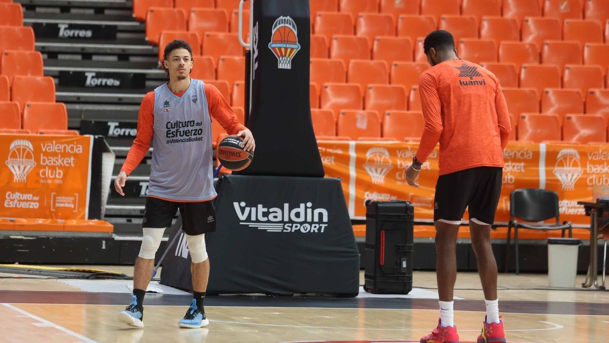 Jonah Radebaugh, en el entrenamiento previo al partido del miércoles contra los turcos del Anadolu Efes