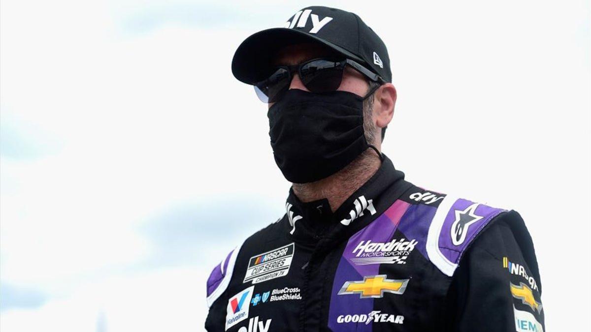 Jimmie Johnson dio positivo